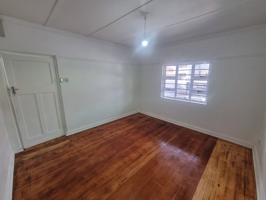 To Let 2 Bedroom Property for Rent in Lansdowne Western Cape
